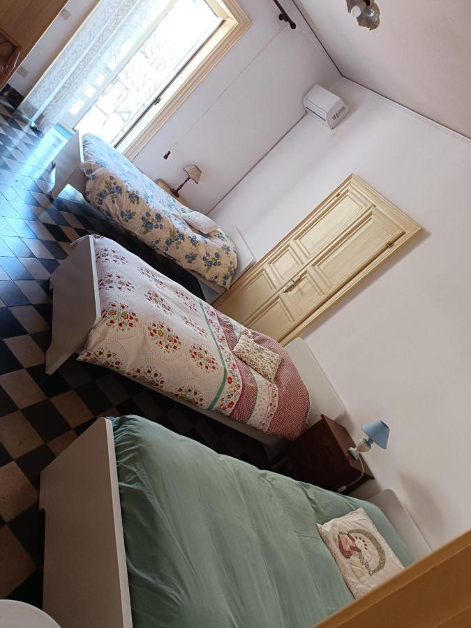 Casa Vacanza Vico Medica Modica Exterior foto