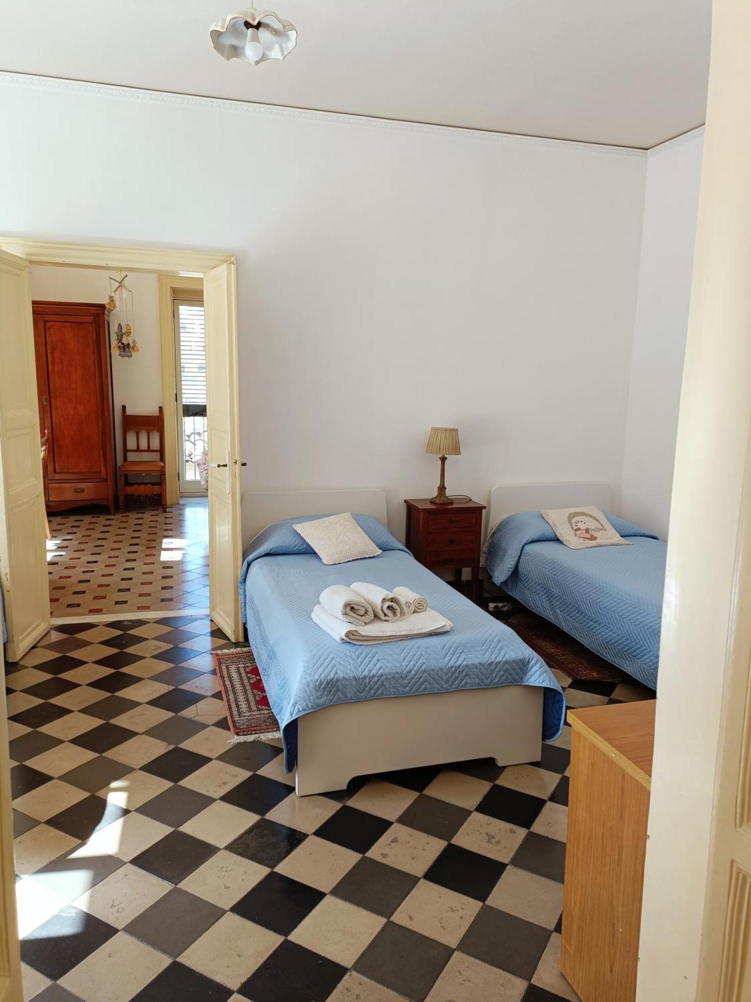 Casa Vacanza Vico Medica Modica Exterior foto